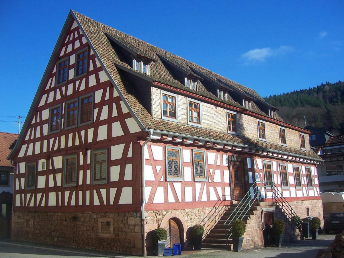 Roter Loewe Bed & Breakfast Heiligkreuzsteinach ภายนอก รูปภาพ